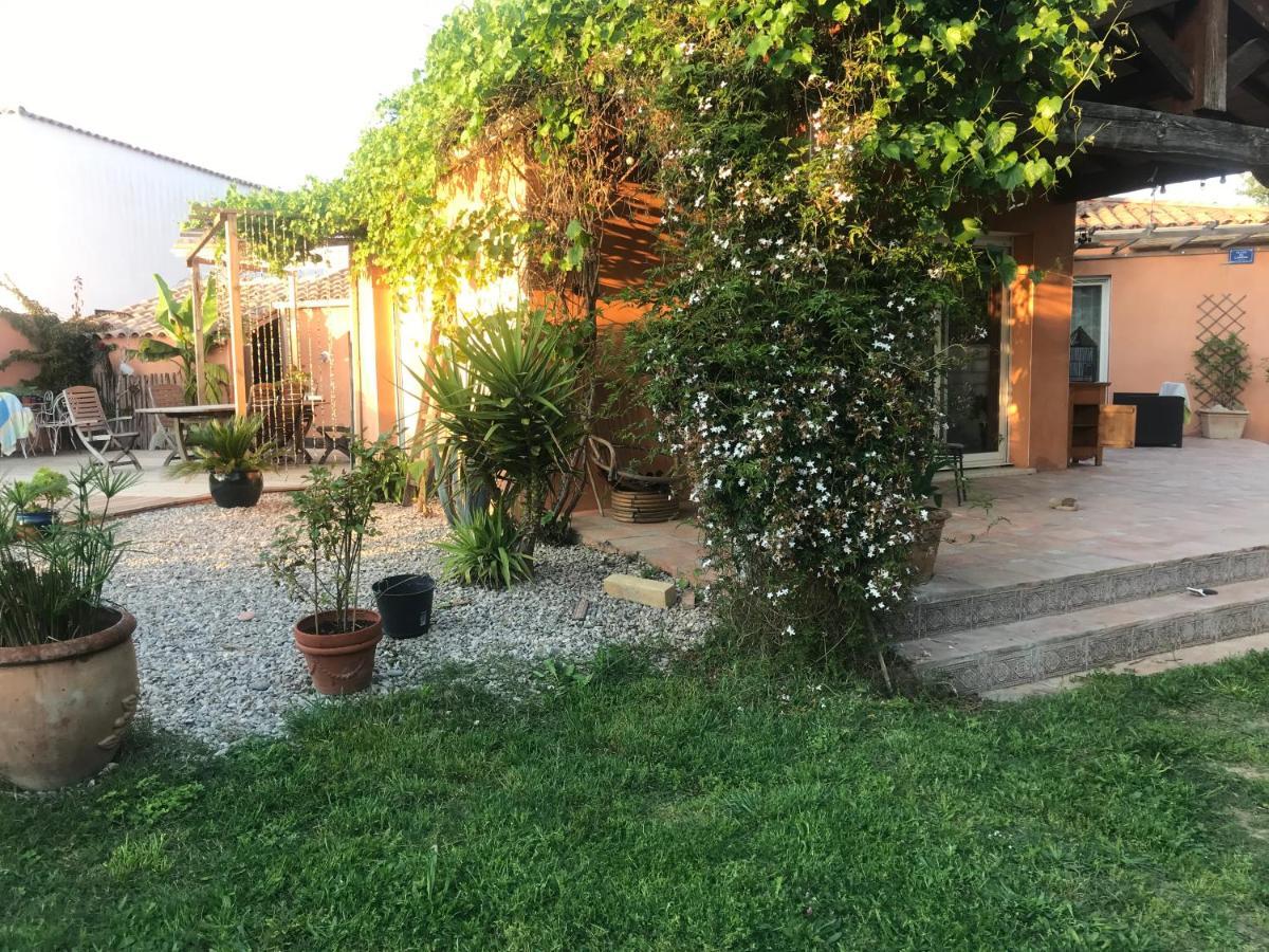 Villa Des Oliviers Baillargues Exterior photo